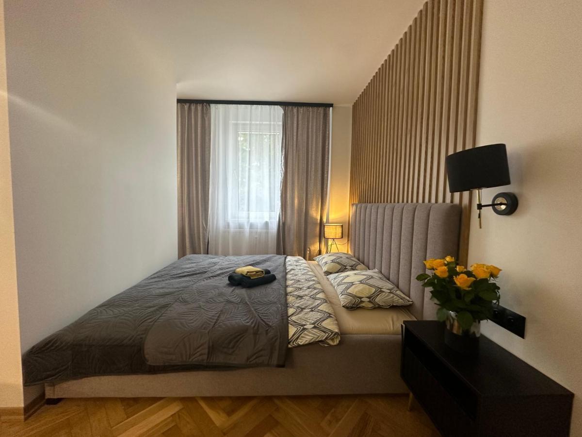 Mki Apartments - Zlota 69 Warsaw City Center Apartment Luaran gambar